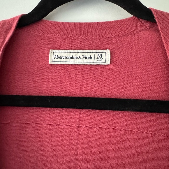 Abercrombie & Fitch Red Relaxed Fit Cardigan - Picture 2 of 3